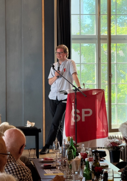 Rafael Mörgeli am Rednerpult